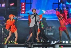 黎明一家出游全记录：抖音精彩瞬间一同分享