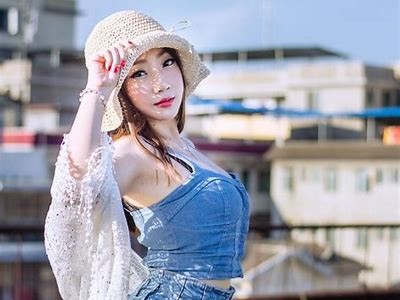 阳光明媚的抖音短视频，分享生活中的美好瞬间与快乐时光
