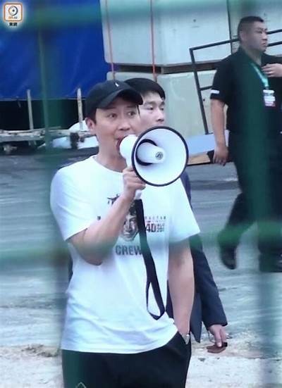 黎明一家欢乐出游趣事大揭秘，抖音独家视频下载分享！